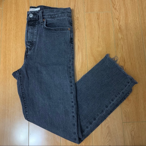 Levi’s Wedgie Fit Jeans - Picture 1 of 3